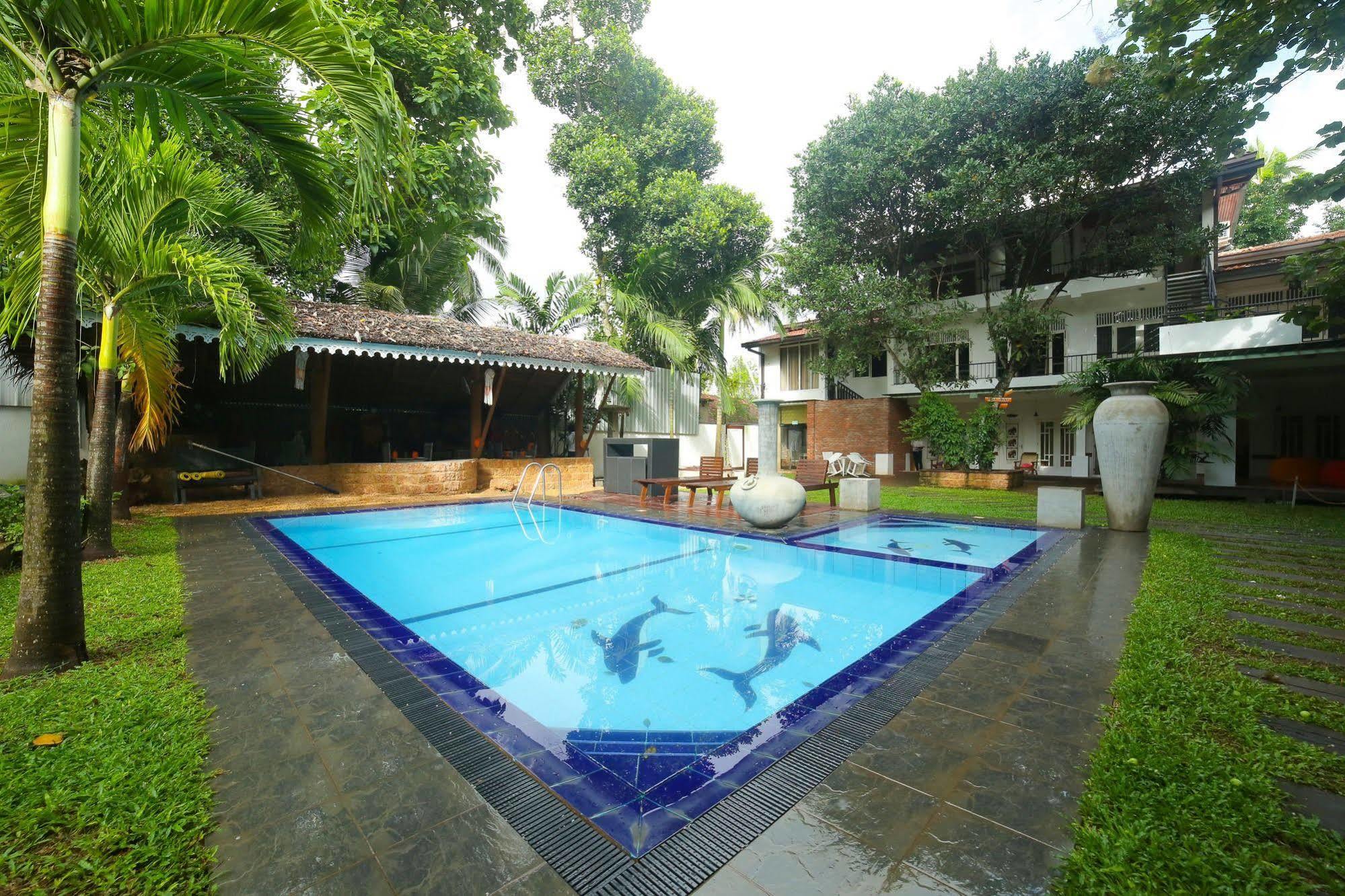 Hostel City Hub Colombo Airport Katunayaka Dış mekan fotoğraf